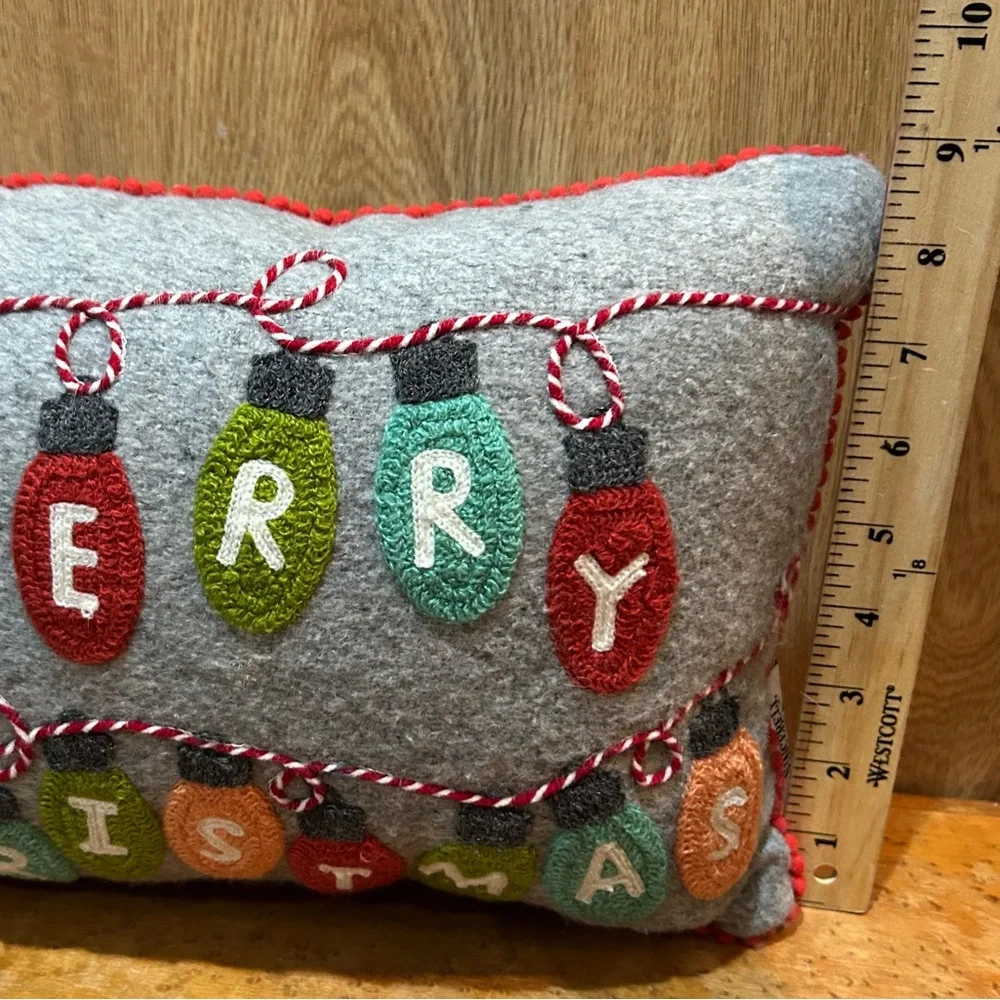 SINCERELY SANTA HOLIDAY PILLOW CHRISTMAS LIGHTS THEME DECOR 9 x 13